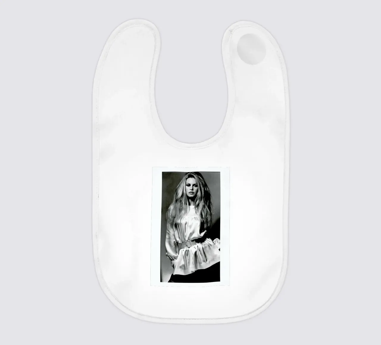 Brigitte Bardot II bavaglino da Gallery Print and Art Limited