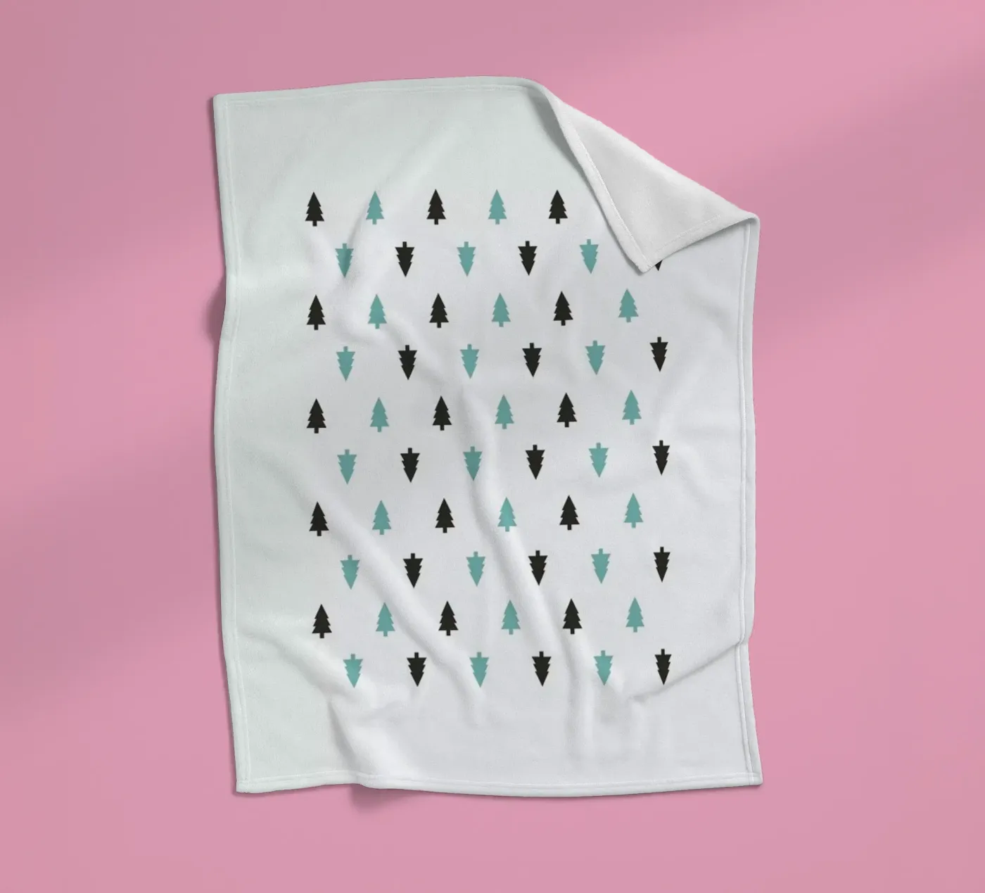 Nordic Trees Fleecedecke von Studio One