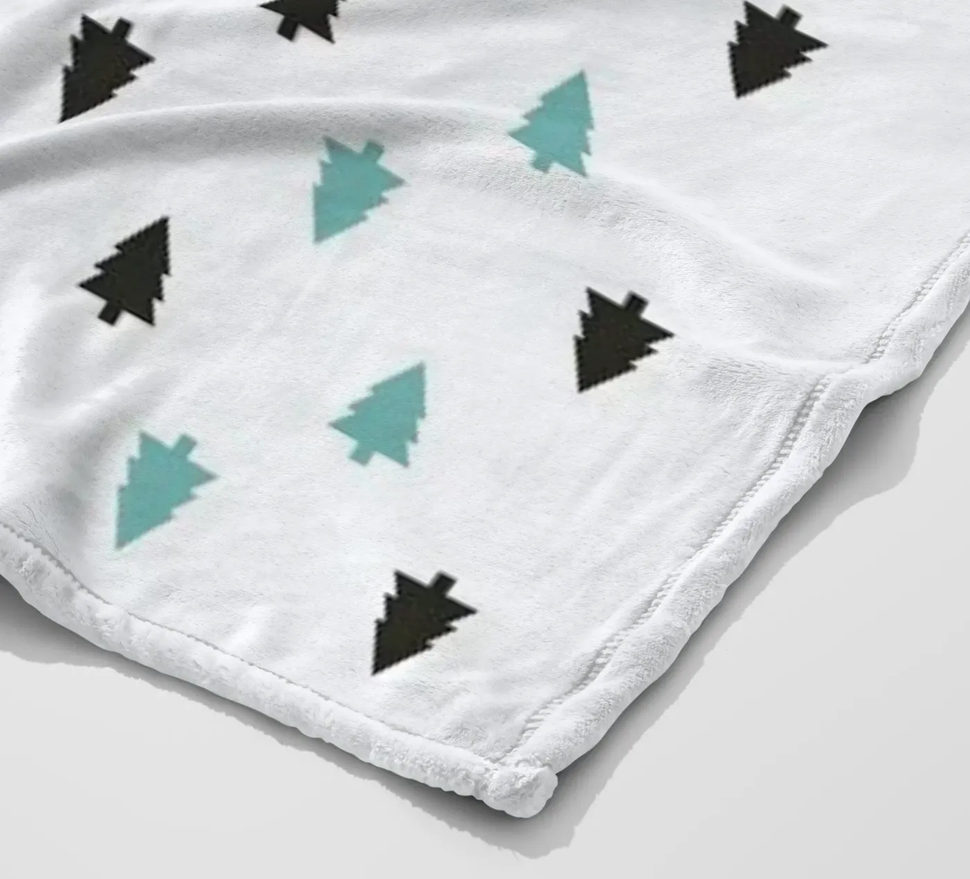 Nordic Trees Fleecedecke von Studio One
