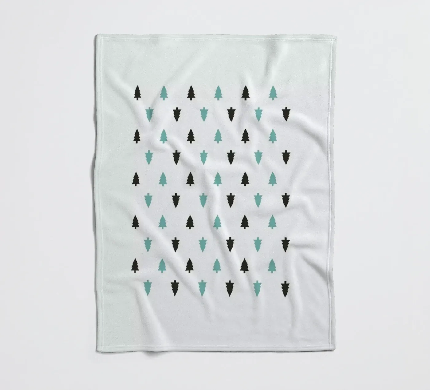 Nordic Trees Fleecedecke von Studio One
