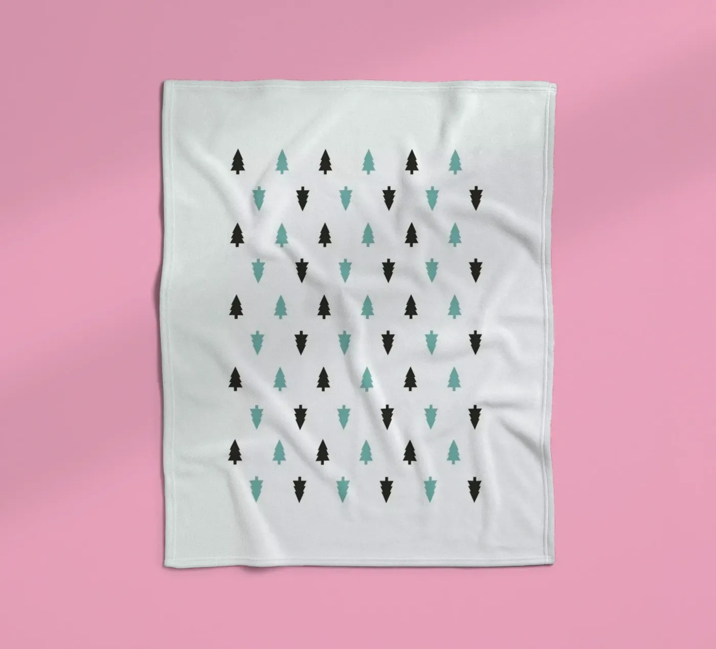 Nordic Trees Fleecedecke von Studio One