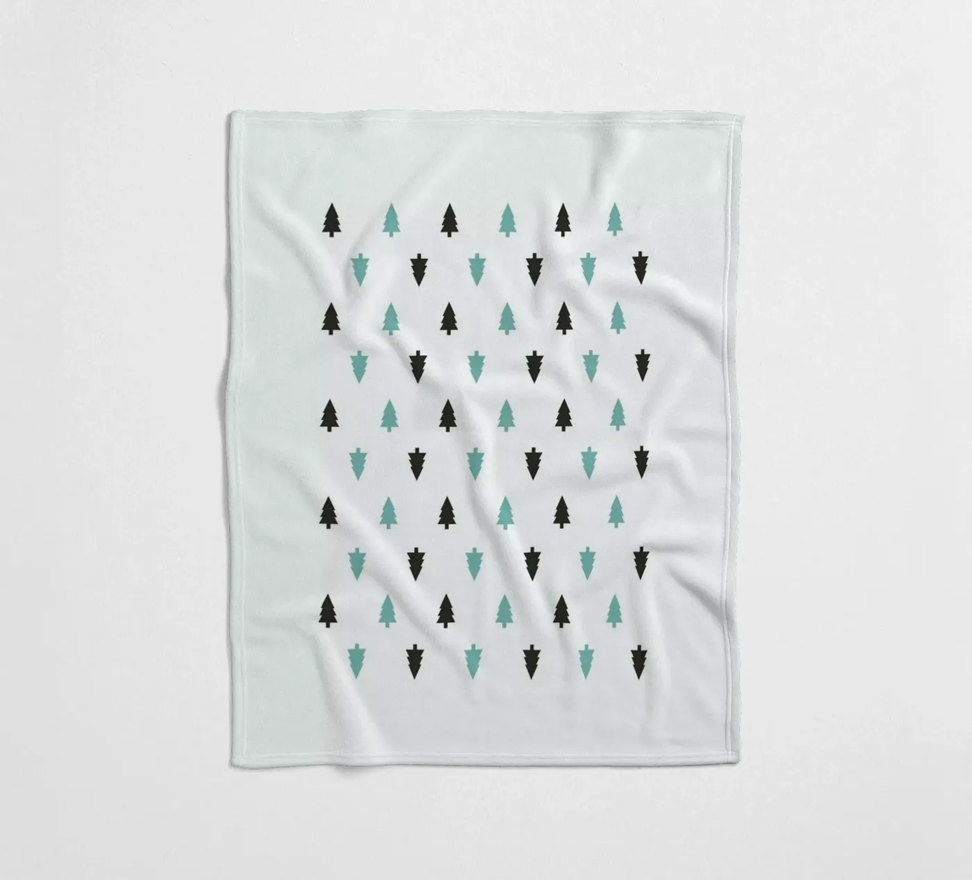 Nordic Trees Fleecedecke von Studio One