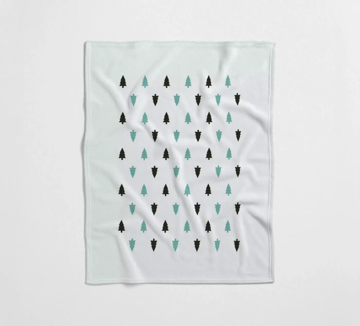 Nordic Trees Fleecedecke von Studio One