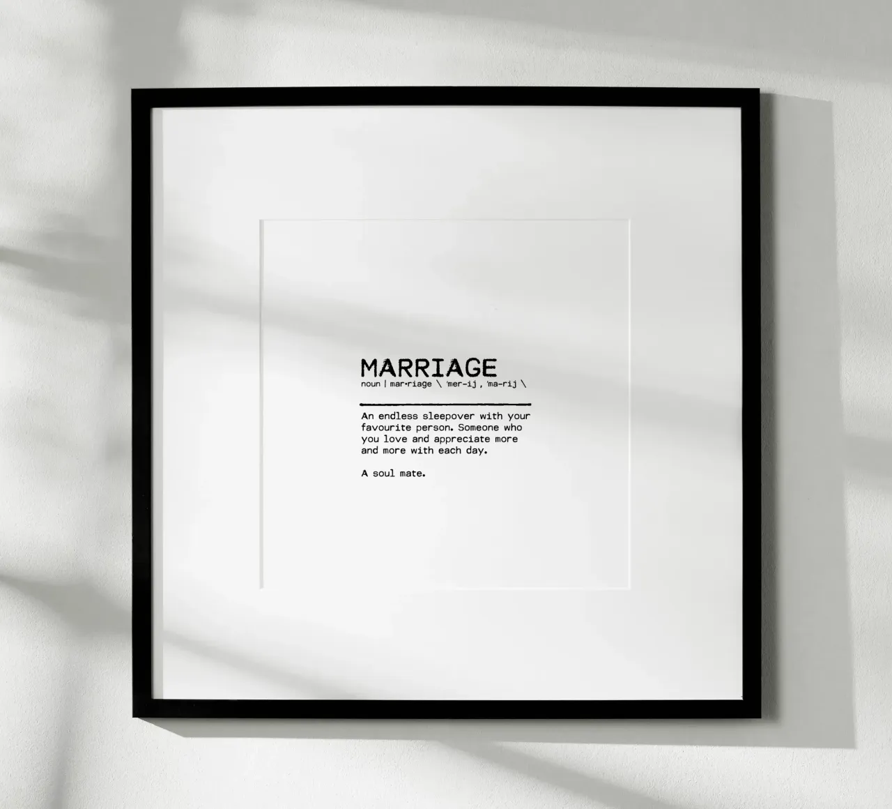 Definition Zitat - Heirat Poster mit Aluminium Rahmen von Orara Studio