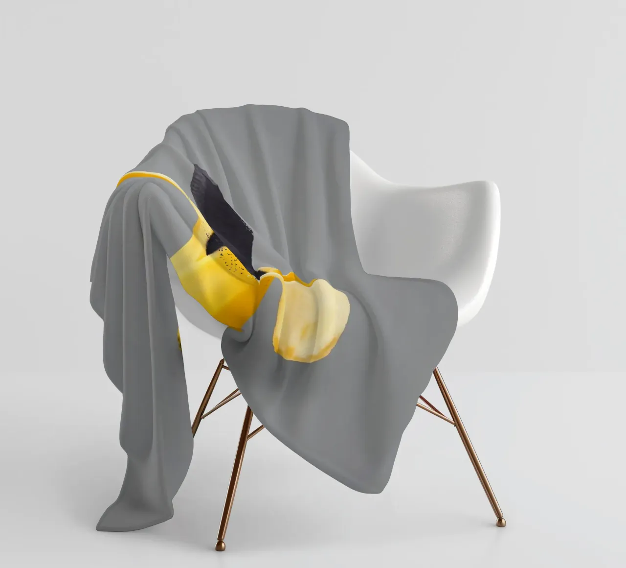 Banana nera sbucciata coperta in pile da arizrab