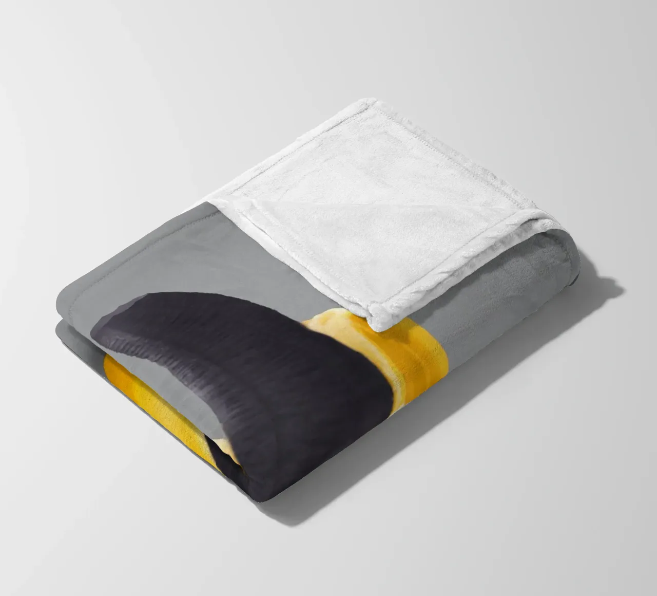 Banana nera sbucciata coperta in pile da arizrab