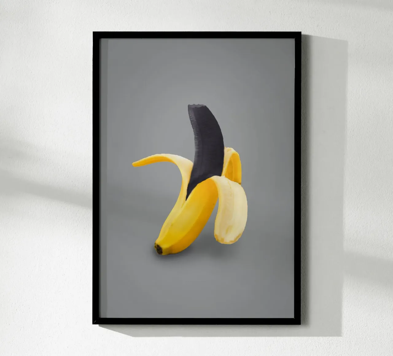 Banana nera sbucciata poster da arizrab