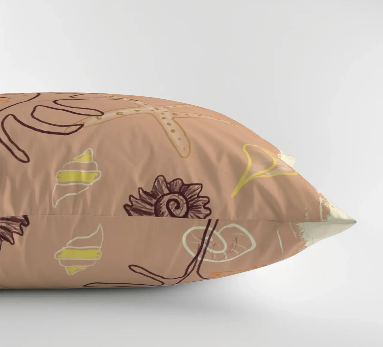 Muscheln Strand decorative cushion by Studio Dolci