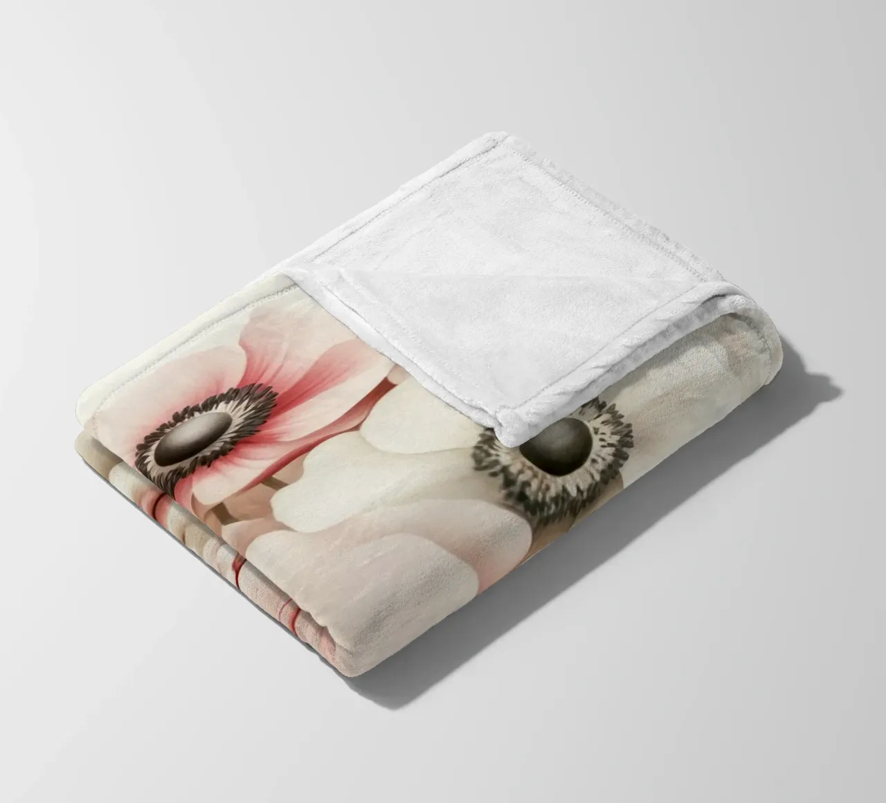 Ragazza incantevole con fiori coperta in pile da Modern Muse