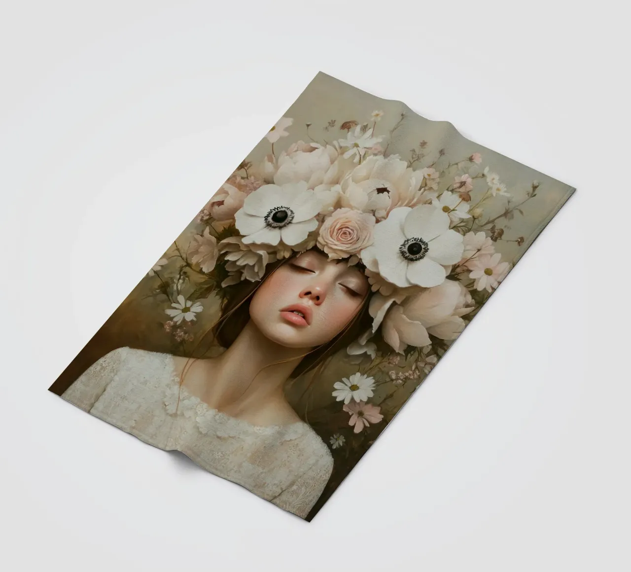 Ragazza dei fiori coperta in pile da Modern Muse