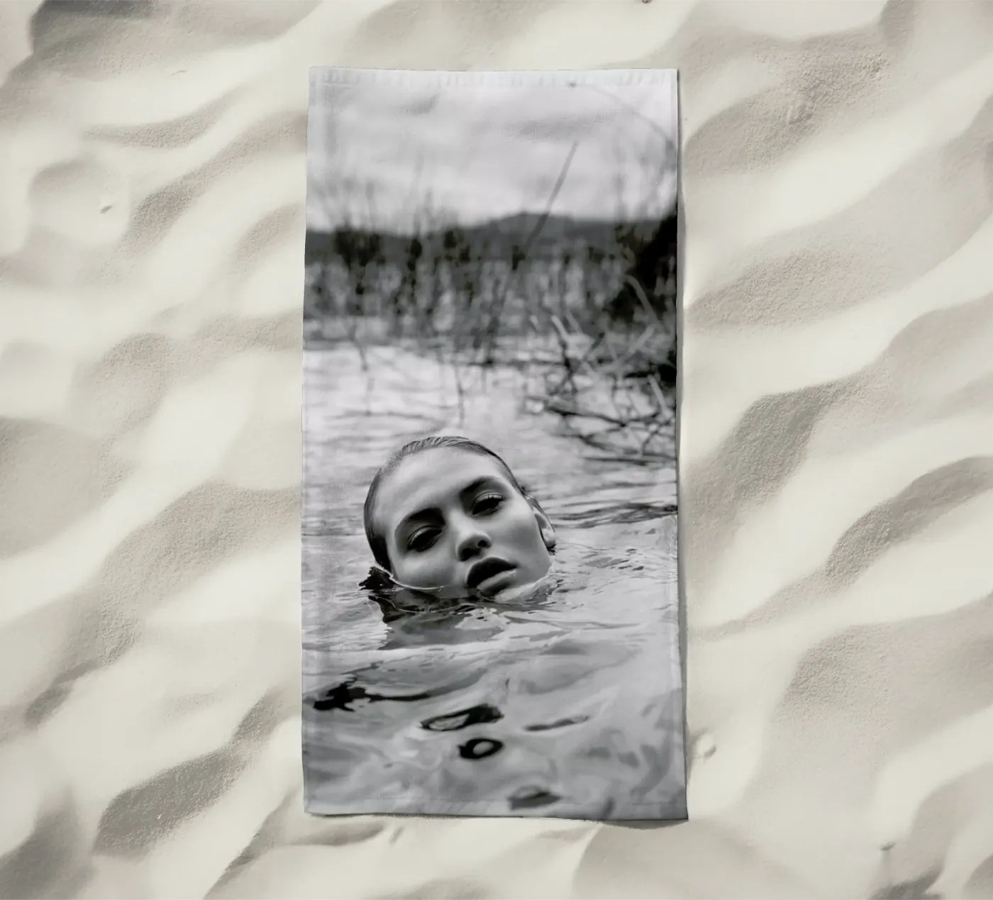 Drowning No.I telo mare da Laura Palm
