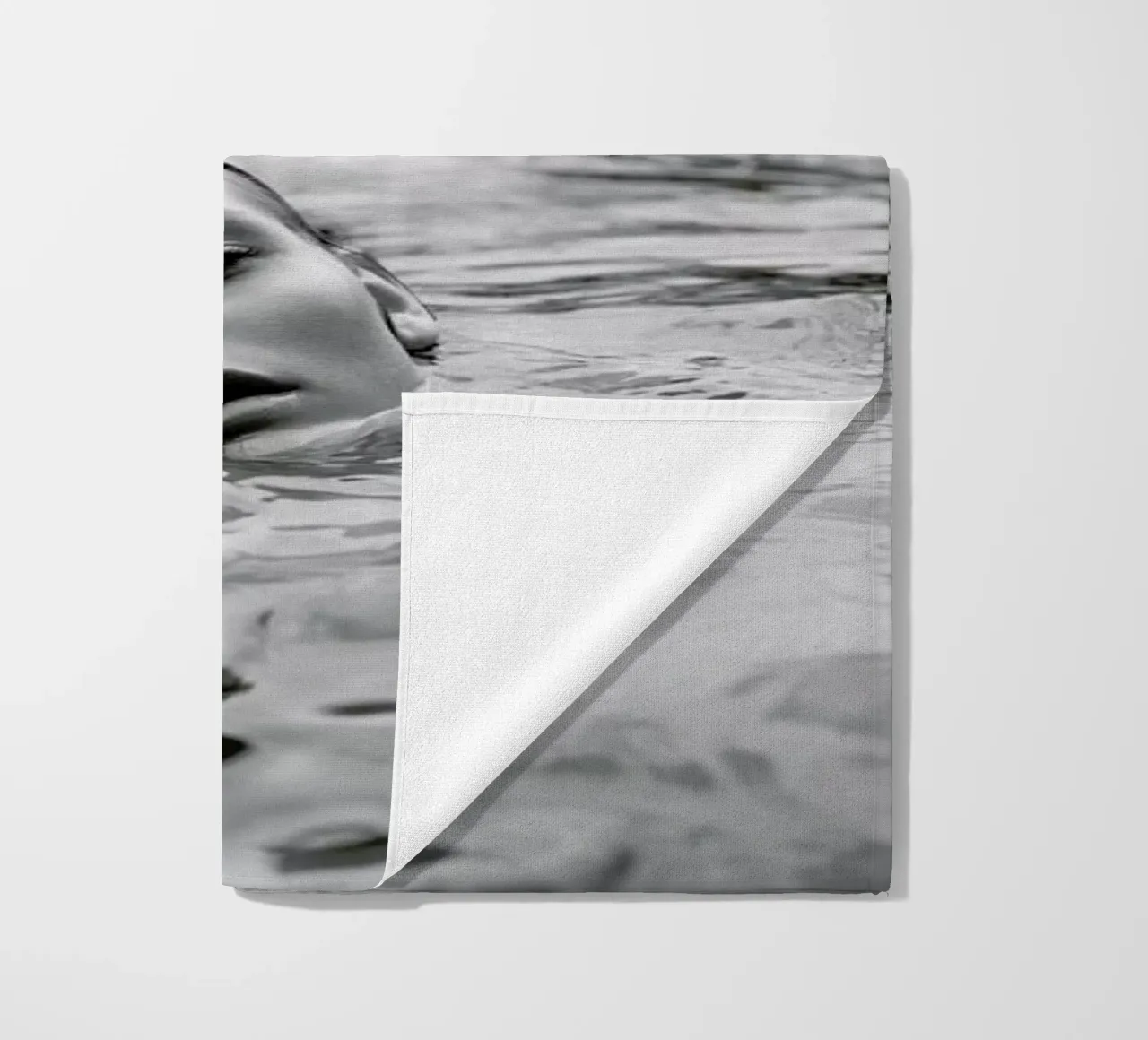 Drowning No.I telo mare da Laura Palm
