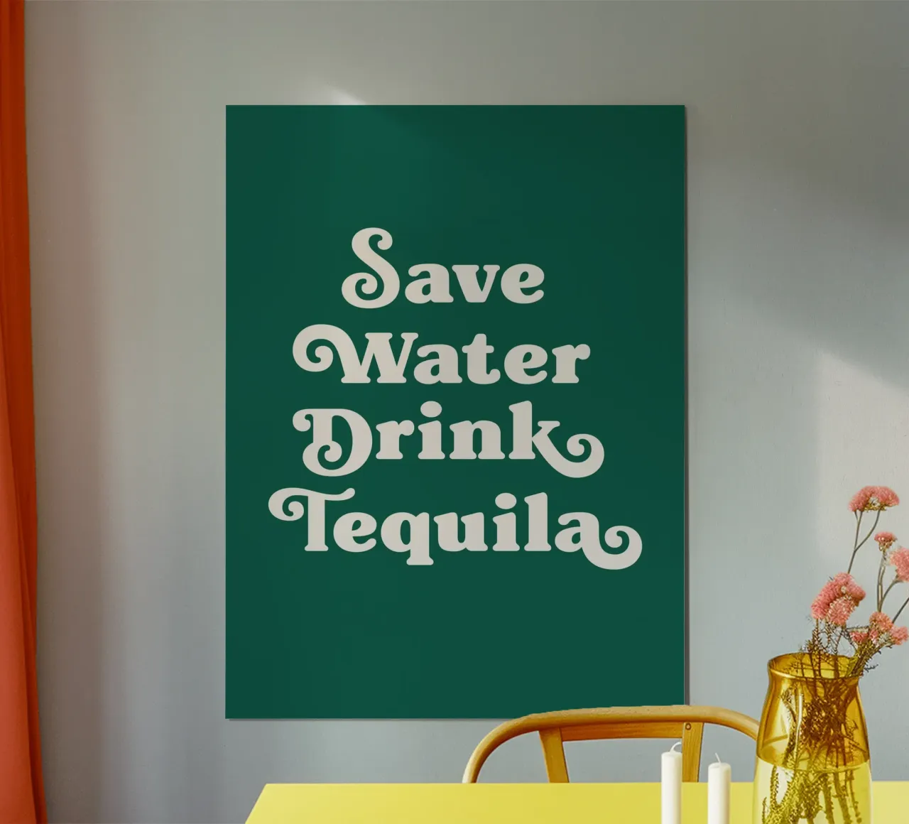 Risparmiare acqua bere tequila (tono verde) poster con telaio in alluminio da Paigaam Studio