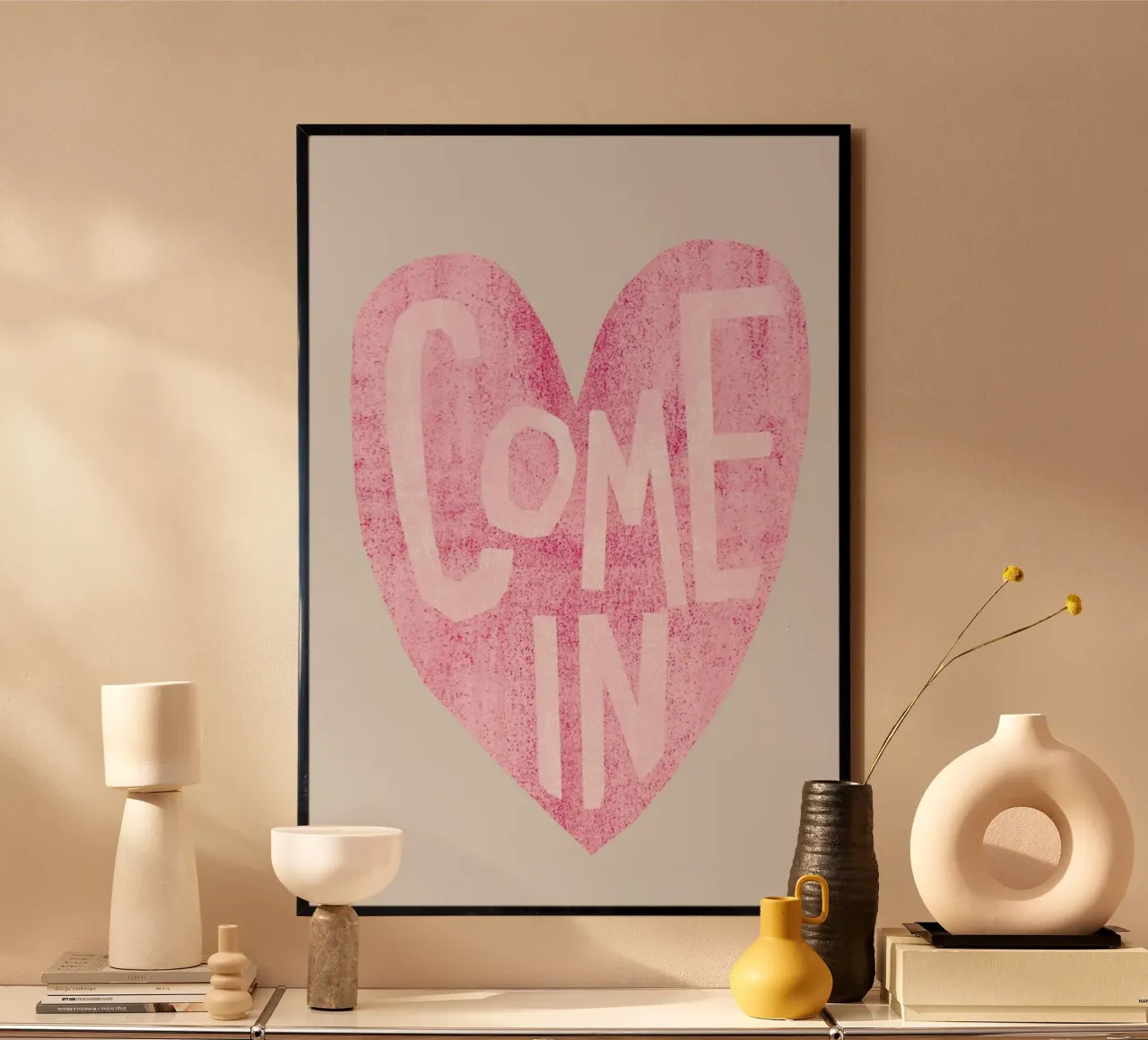 Come In poster con telaio in alluminio da typealive