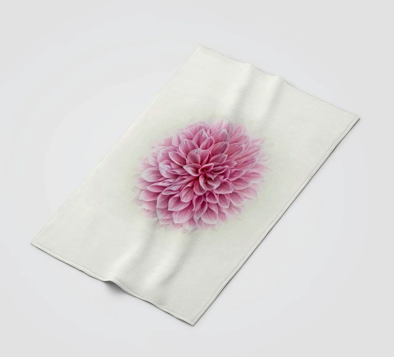 Grace and Tranquility in Bloom - Serene Pink Dahlia Fleecedecke von Curious Collections by Marielle Leenders