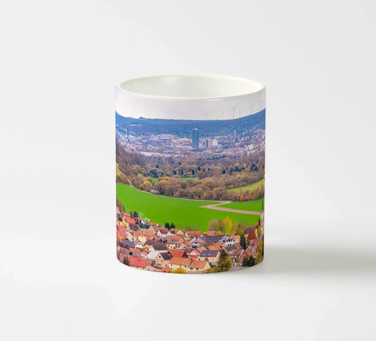 Blick über das Dorf Kunitz bis nach Jena tazza in ceramica da Marcus Beckert | Fotografie