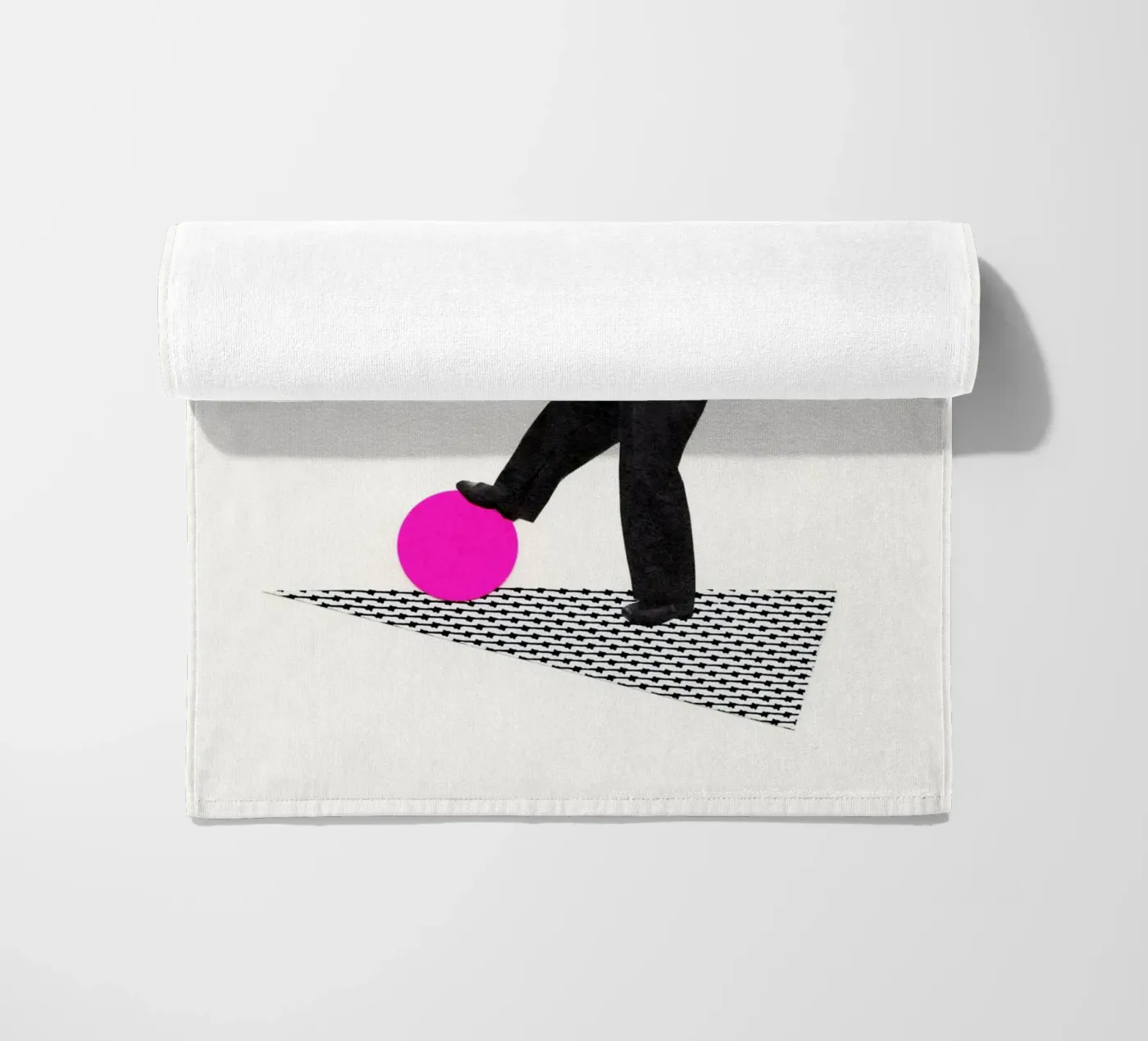 Ball Control strandhanddoek van Cassia Beck Collage