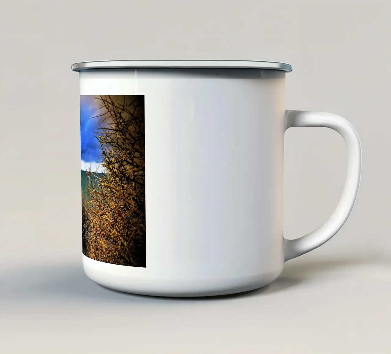 FAA107 tazza in smalto da Thierry vobmann photography