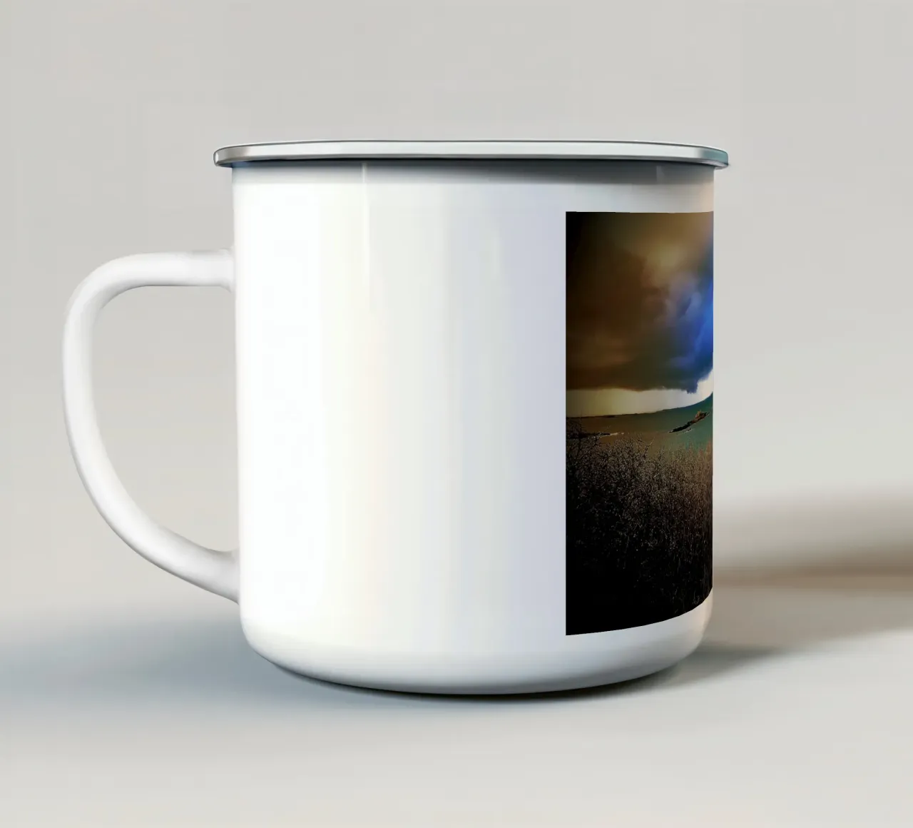 FAA107 tazza in smalto da Thierry vobmann photography