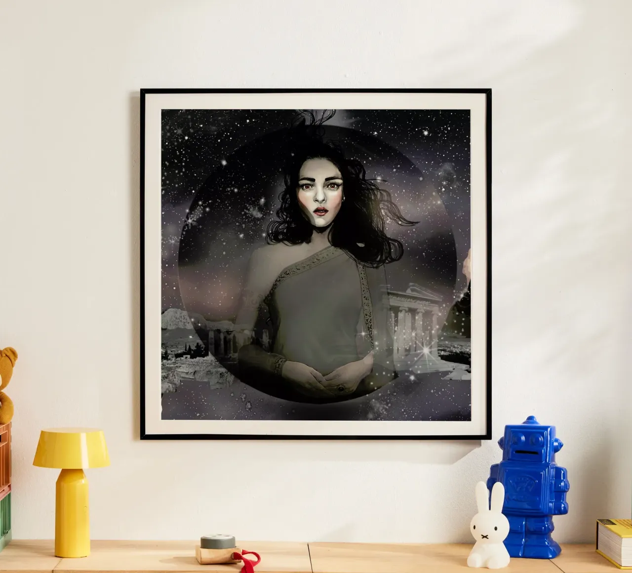 Demetria poster con telaio in legno da Agnes KR Patience