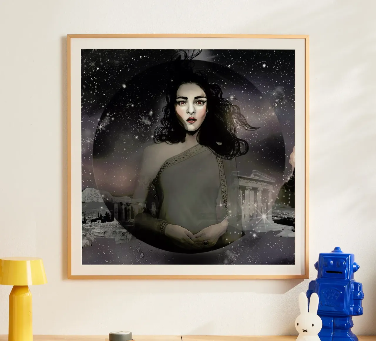 Demetria poster con telaio in legno da Agnes KR Patience