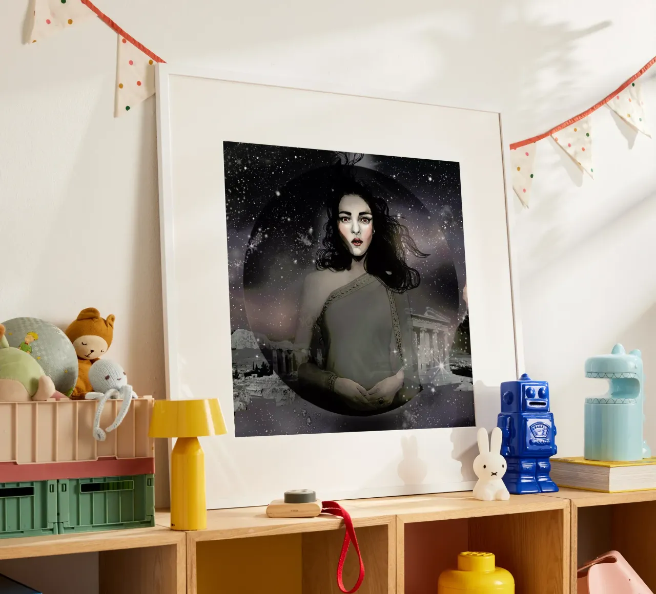 Demetria poster con telaio in legno da Agnes KR Patience