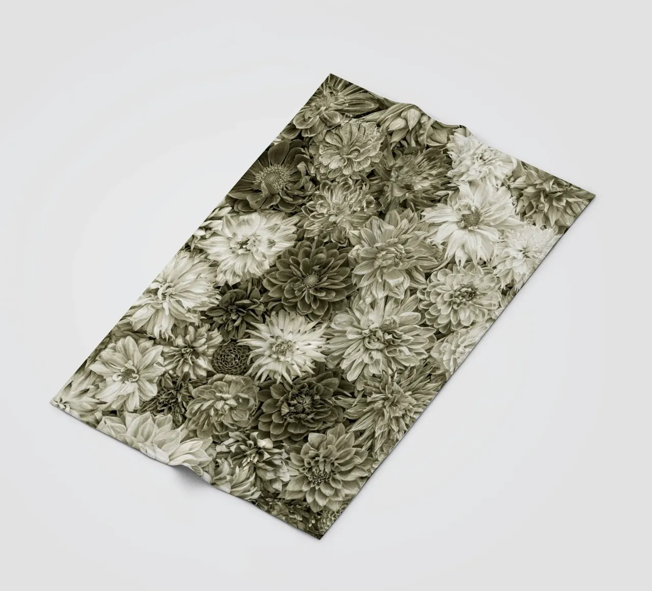 Una sinfonia di eleganza - Bellissime dalie in tonalità di grigio coperta in pile da Curious Collections by Marielle Leenders