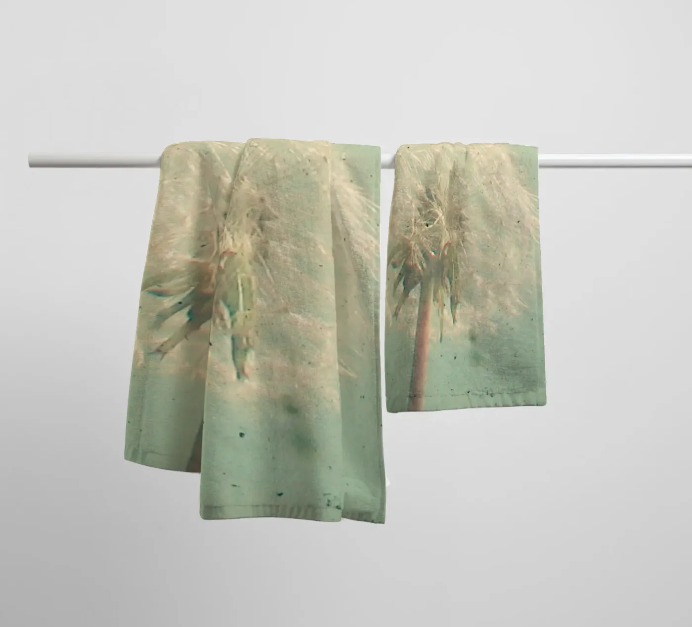 Paardenbloem klok badhanddoek van Cassia Beck Photography