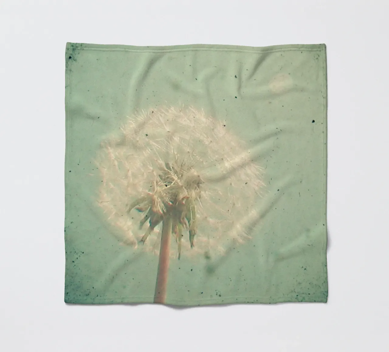 Dandelion Clock Fleecedecke von Cassia Beck Photography