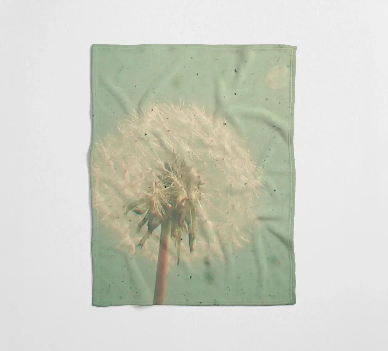 Dandelion Clock Fleecedecke von Cassia Beck Photography