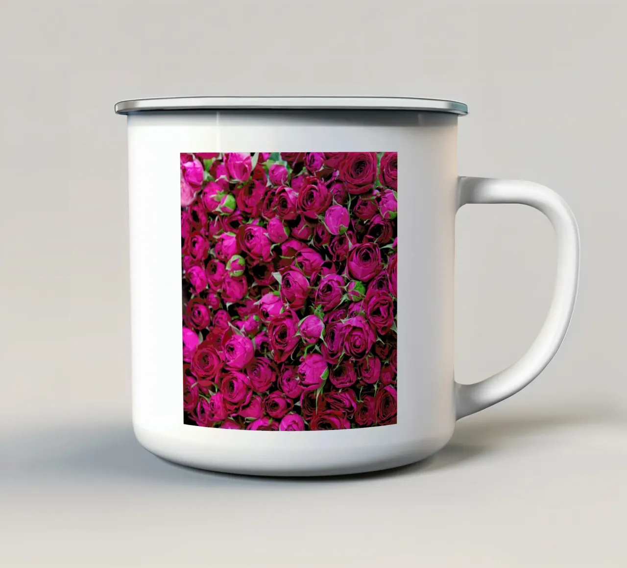 Ranunculus tazza in smalto da Catherine McDonald