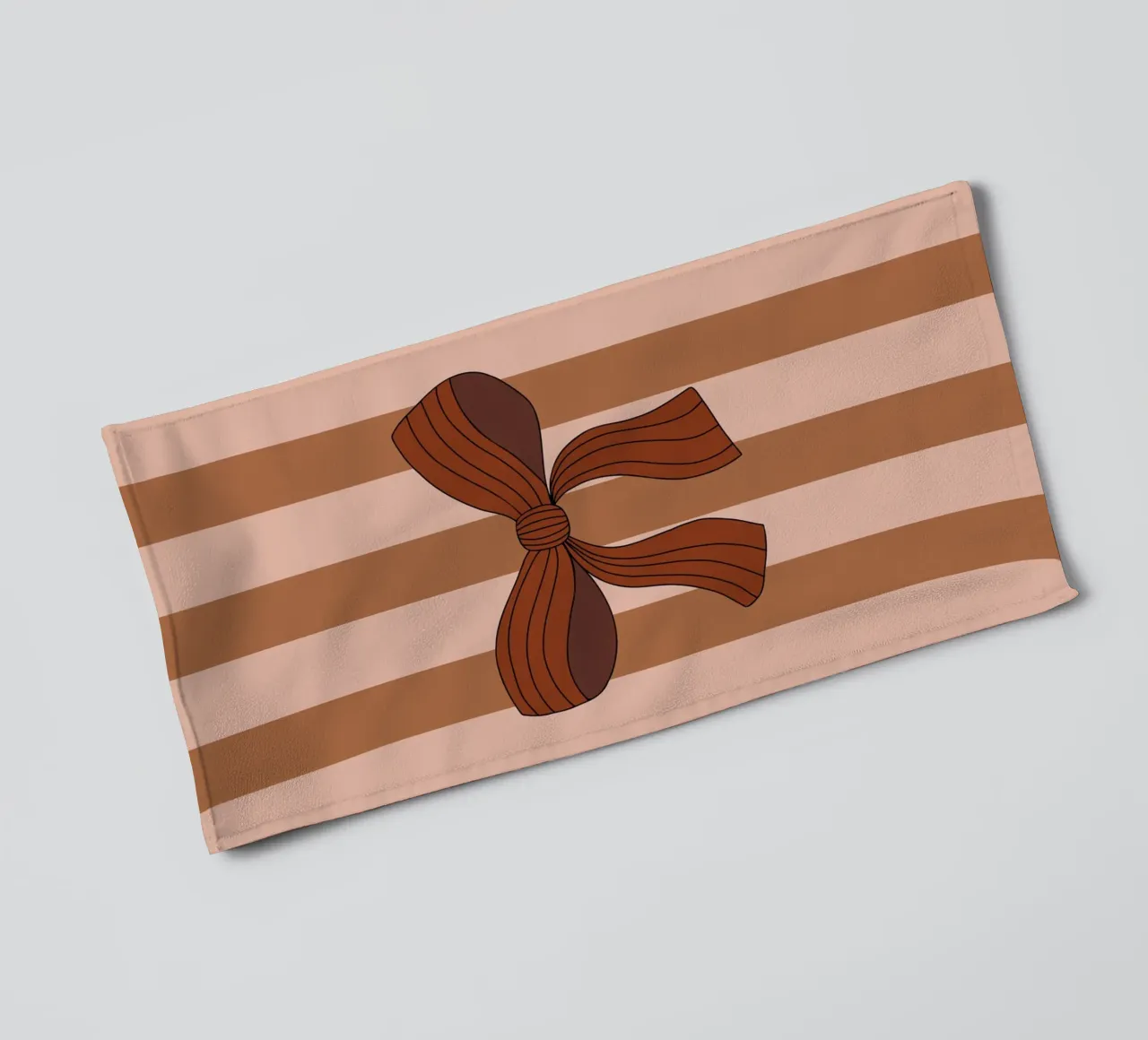 Bow on Striped Pink and Brown Background asciugamano da bagno da AleksandraAnna
