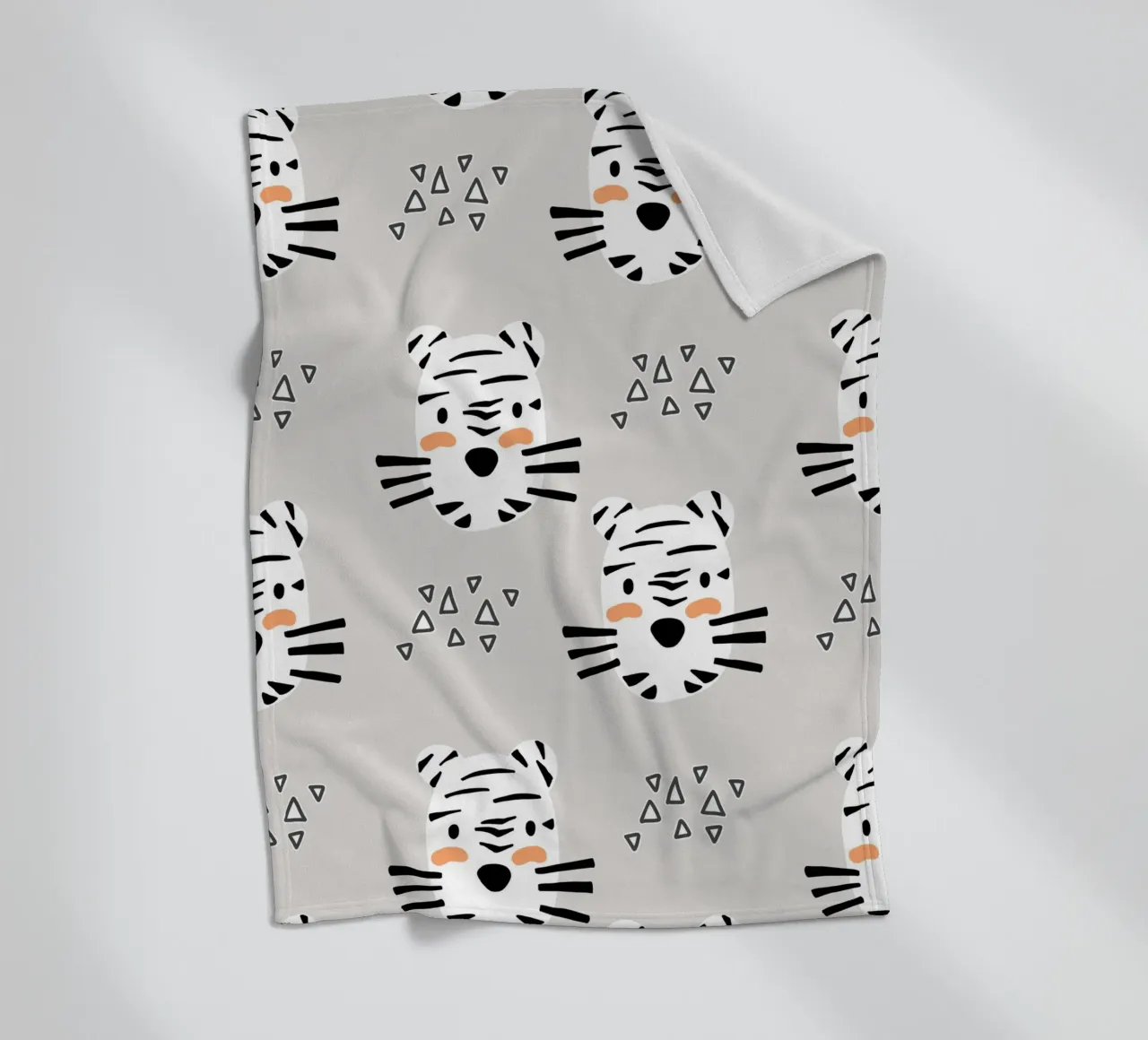 Tiger Fleecedecke von BAINAI KIDS