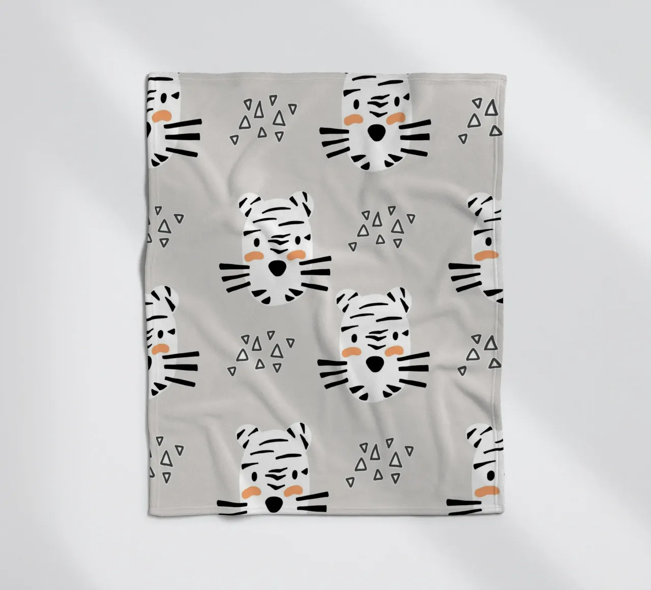 Tiger Fleecedecke von BAINAI KIDS