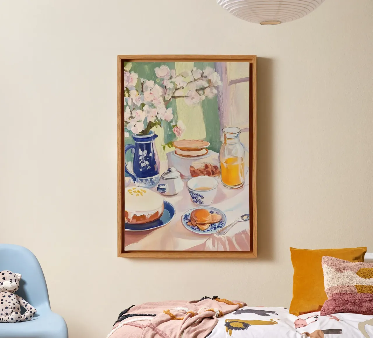 Tavolo della colazione con fiori e succo fresco tela con Cornice a cassetta da Melloi Art Print