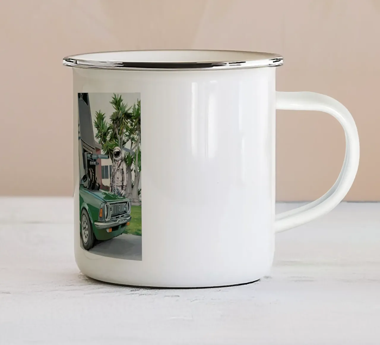 Hybride Vehicle tazza in smalto da Scott Listfield