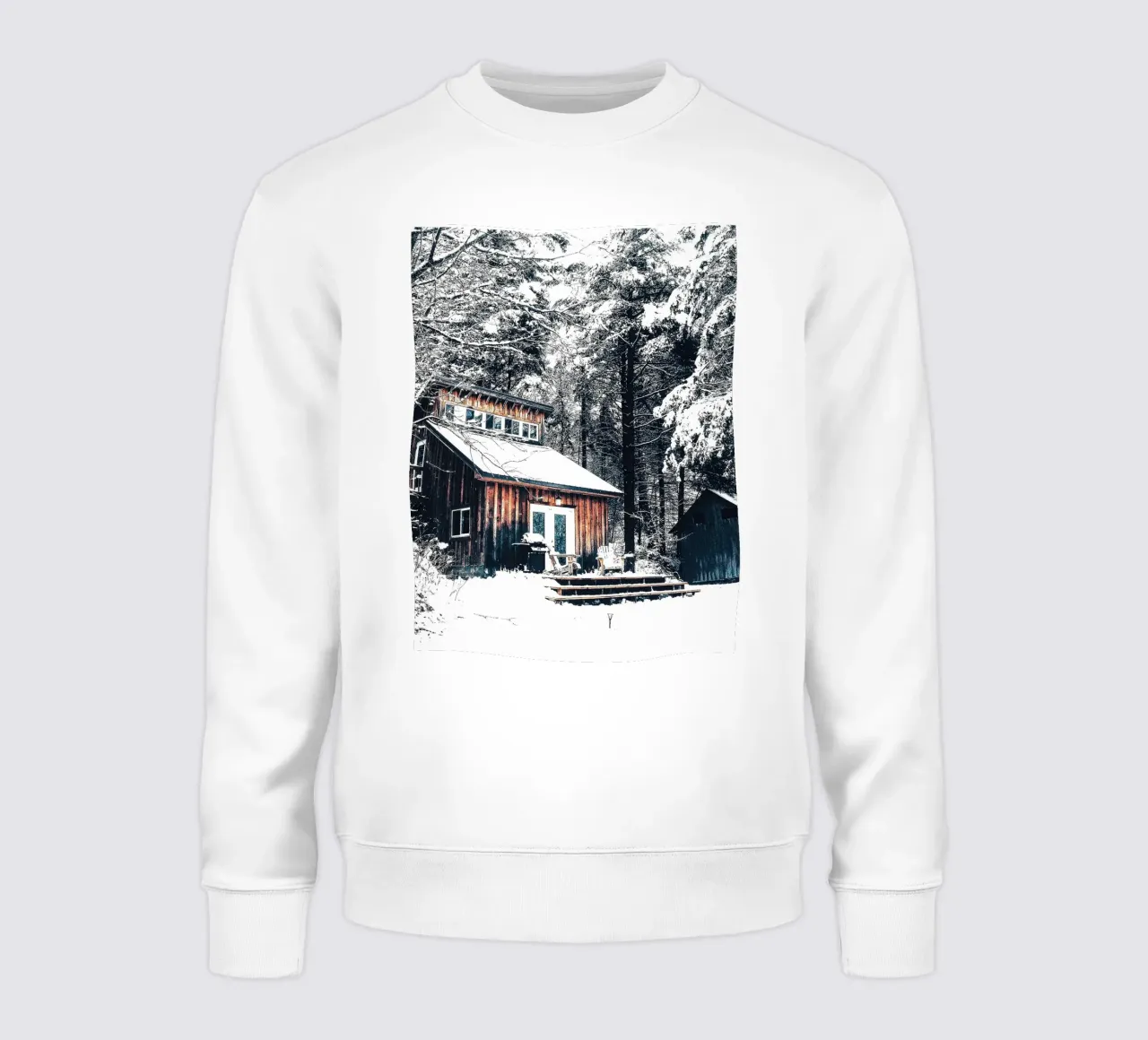 Winterhütte im Wald – Rustikale Gemütlichkeit Sweatshirt von Whole©