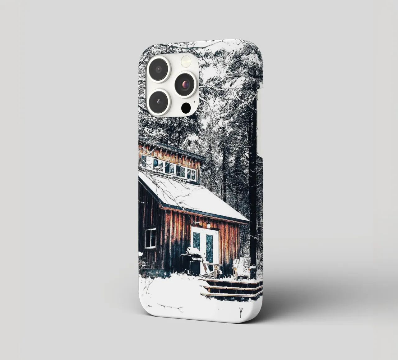 Rifugio invernale nella foresta - un ambiente rustico e accogliente cover iphone da Whole©