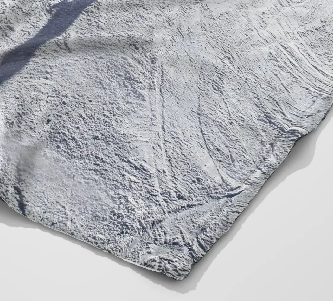 Skier in the snow - Dynamic winter motif fleece blanket by Whole©
