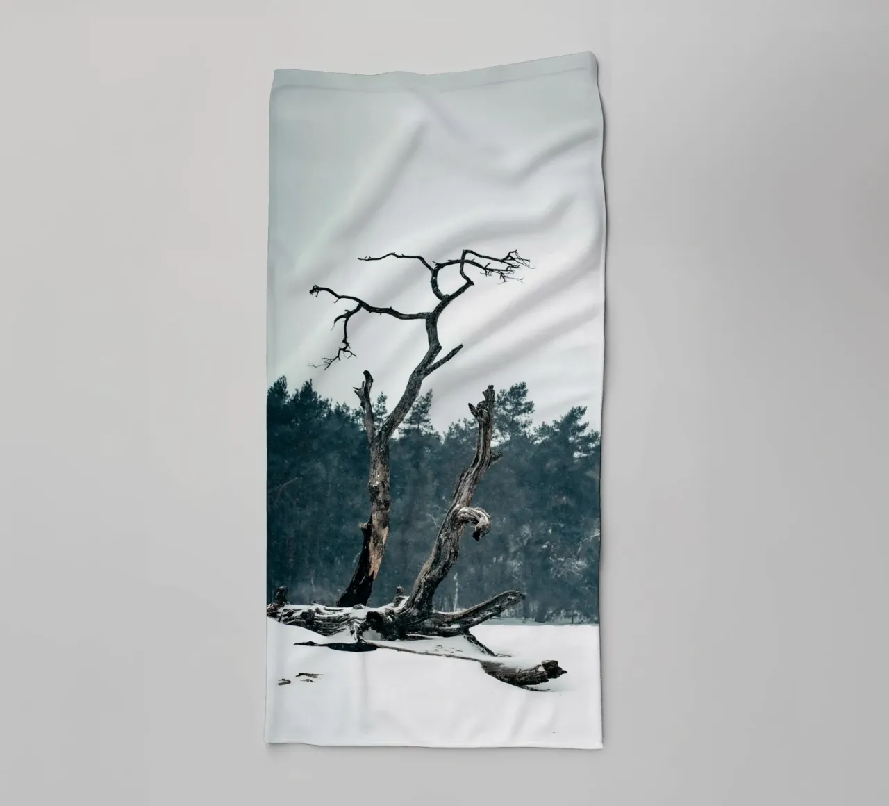 Albero d'inverno - Bellezza solitaria asciugamano da bagno da Whole©