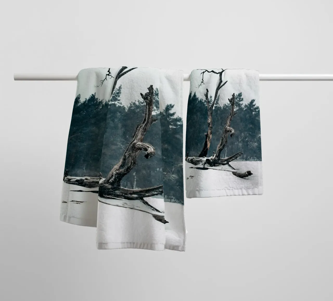 Albero d'inverno - Bellezza solitaria asciugamano da bagno da Whole©