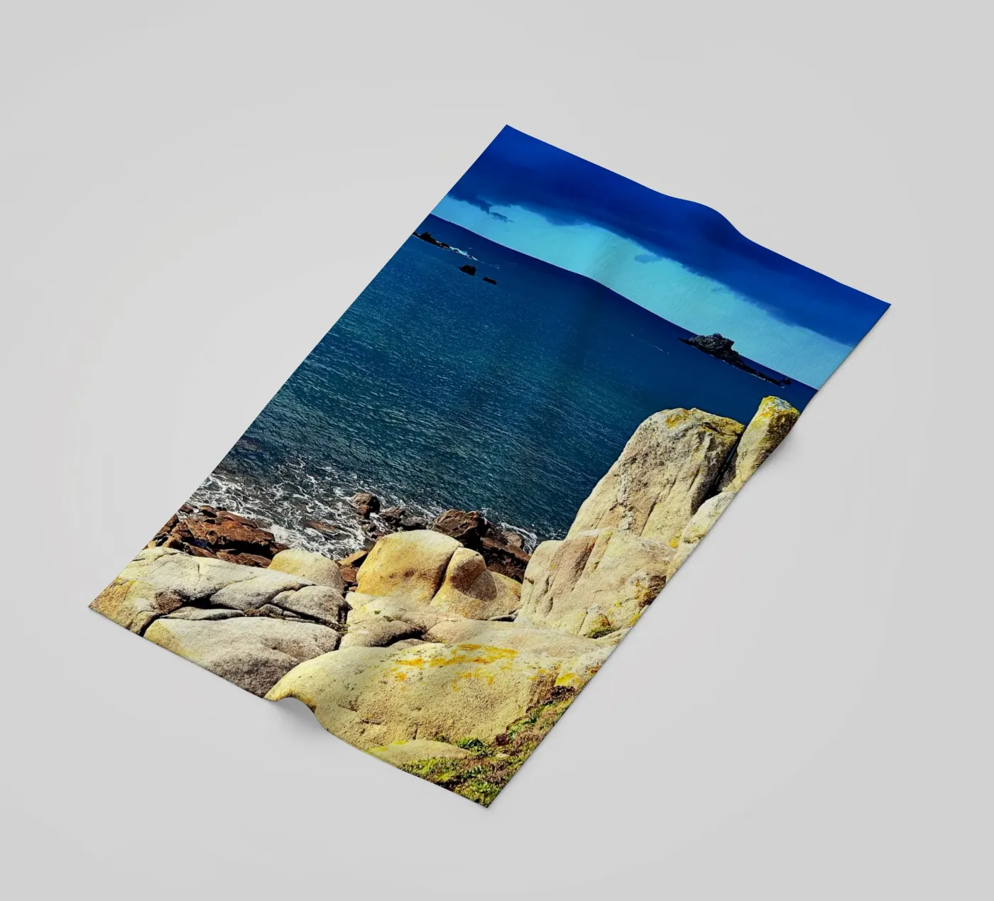 FAA109 beach towel by Thierry vobmann photography