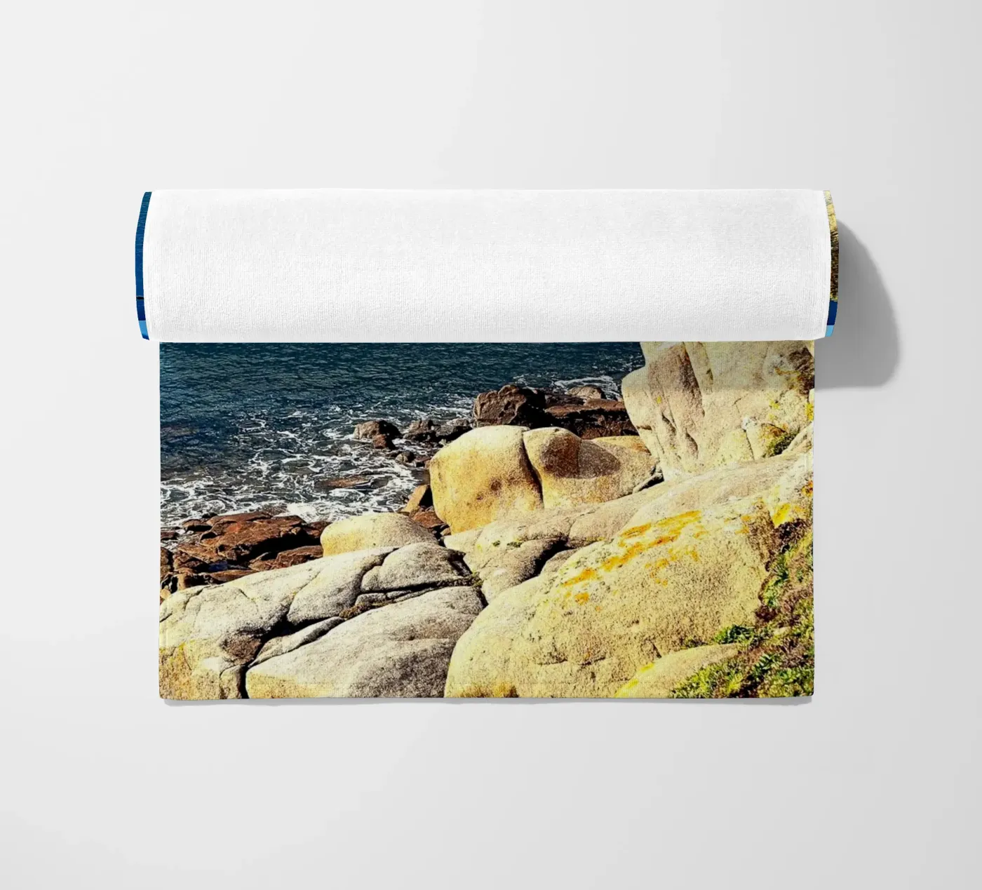 FAA109 beach towel by Thierry vobmann photography