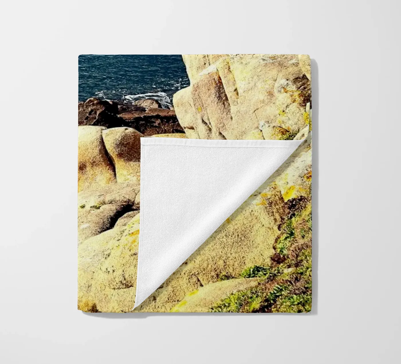 FAA109 beach towel by Thierry vobmann photography