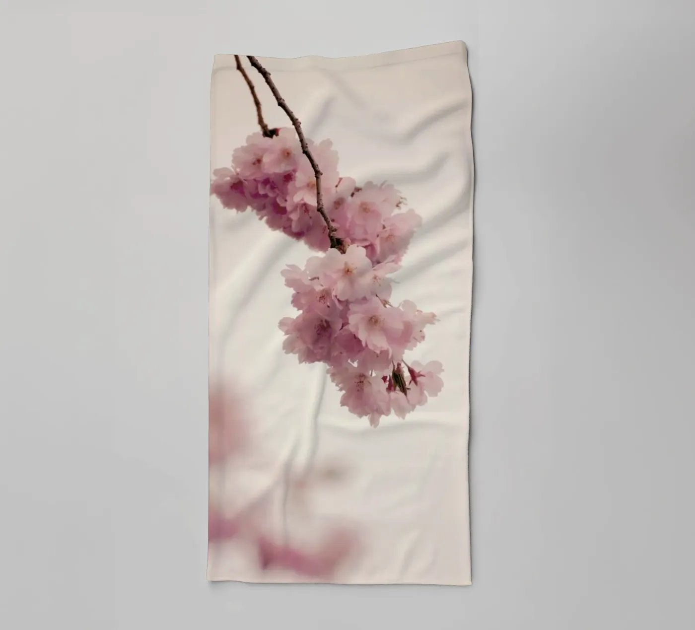 Forever Spring badhanddoek van Monika Strigel