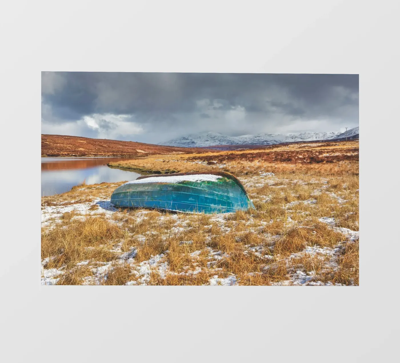 Blue Boat fotobehang van Dave Hare Photography