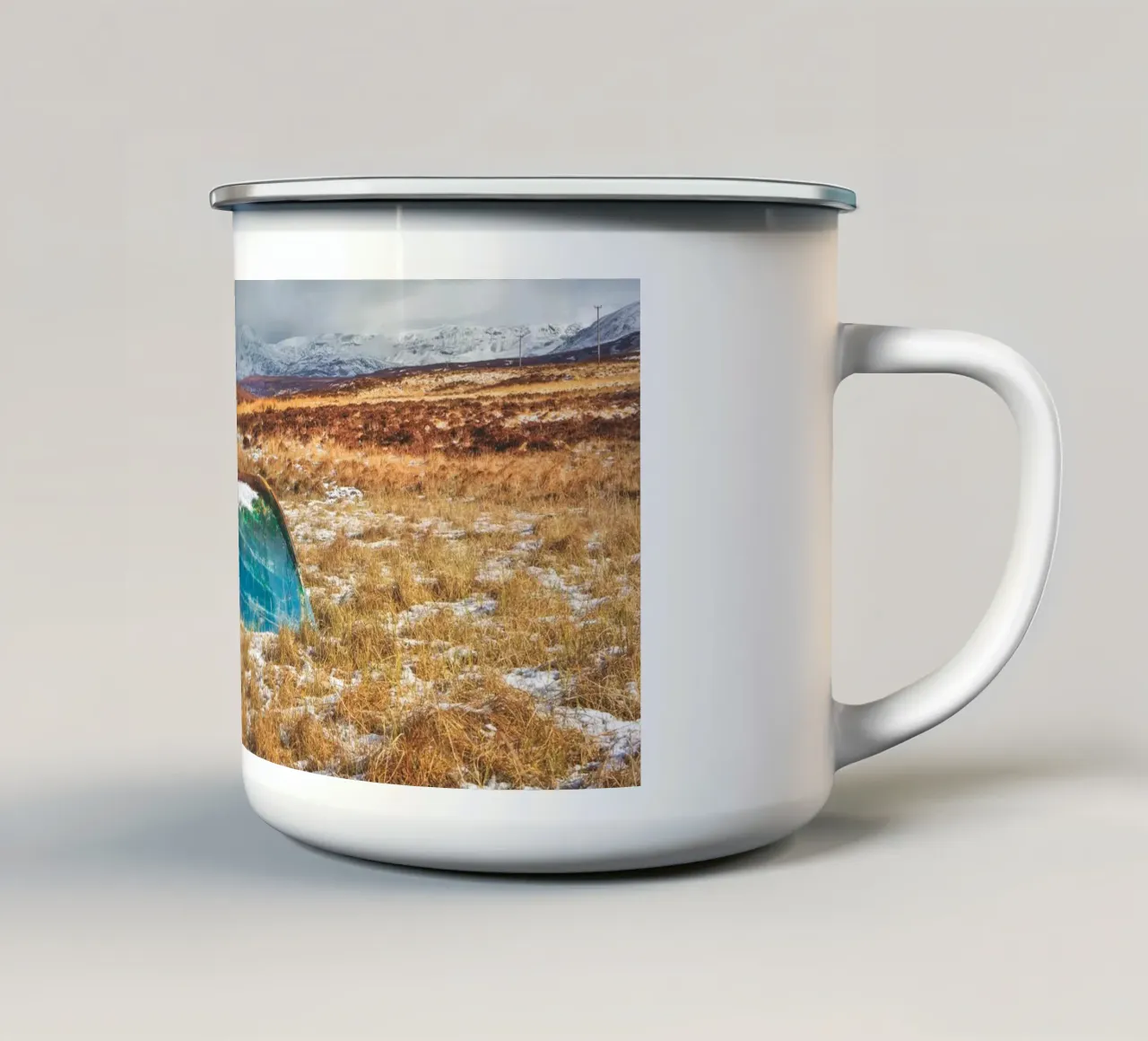 Barca blu tazza in smalto da Dave Hare Photography