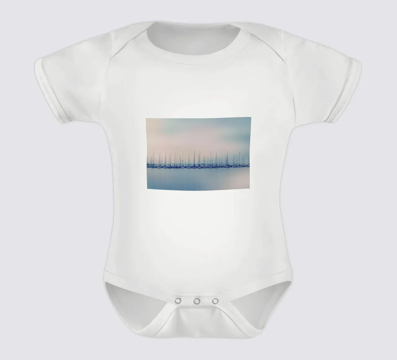 Sails Kurzarm Babybody von Robin Delean