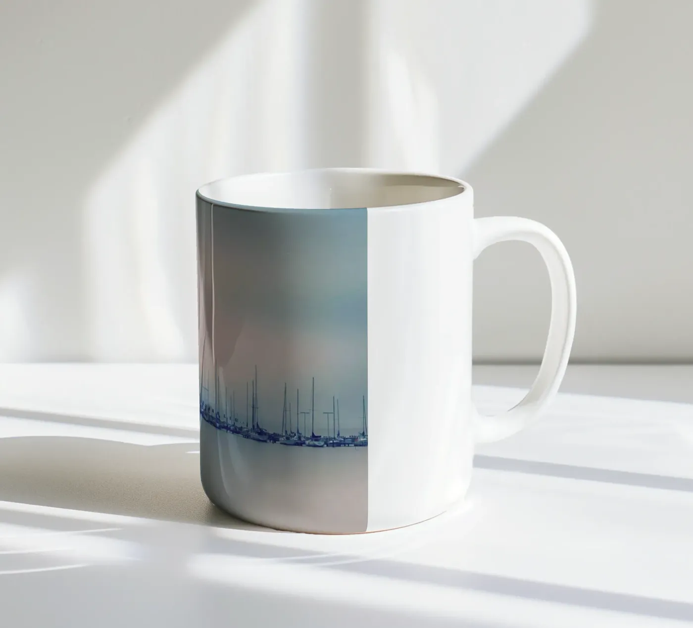 Sails mug en céramique de Robin Delean