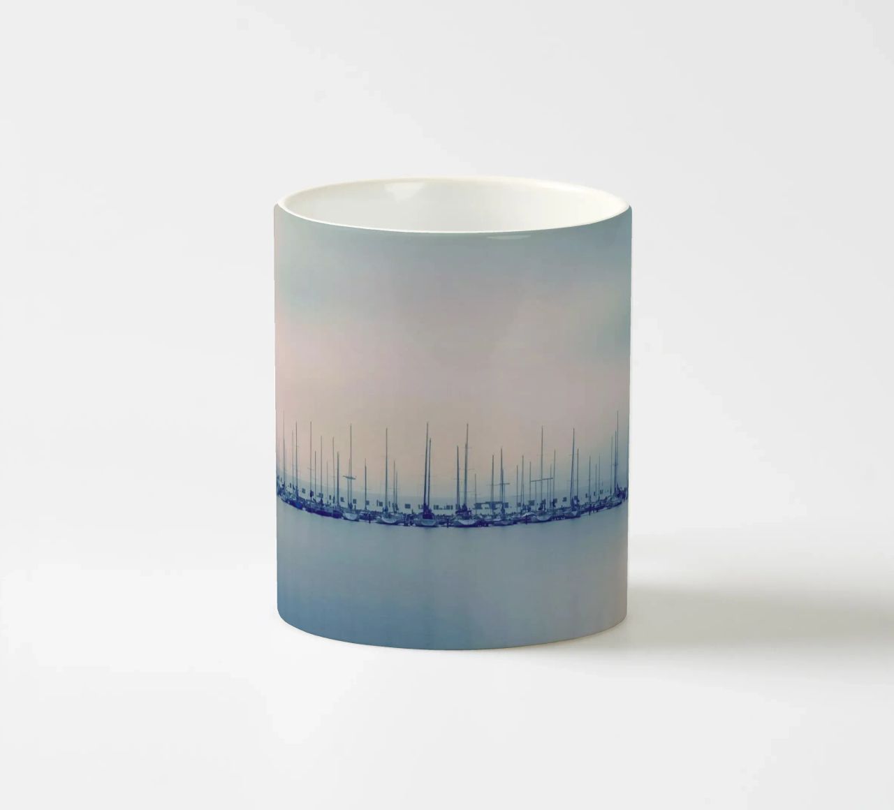 Sails tazza in ceramica da Robin Delean